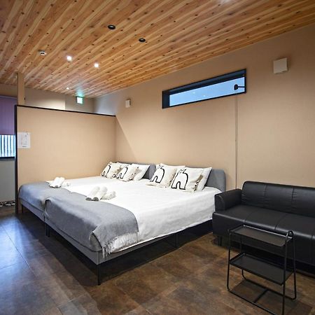 Time通天閣1F Tsutenkaku Nihonbashi Villa โอซาก้า ภายนอก รูปภาพ